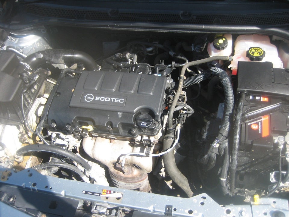 Opel Astra 1,4 100 Limited 5d