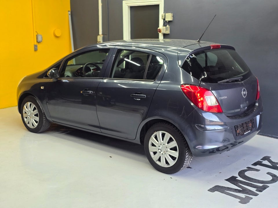 Opel Corsa 1,0 12V Enjoy 5d