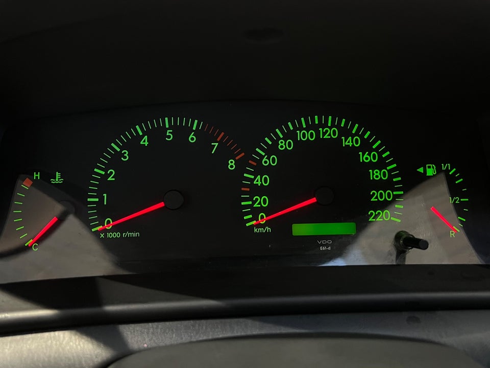 Toyota Corolla 1,4 Sol 5d