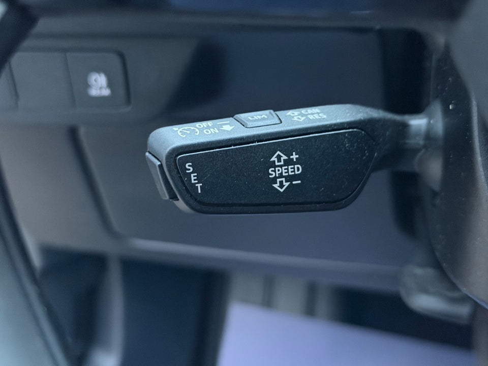 Audi Q4 e-tron 40  5d