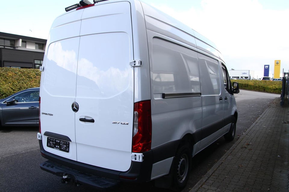 Mercedes Sprinter 317 2,0 CDi A2 Kassevogn aut. RWD