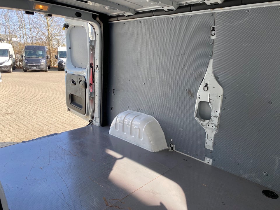 Renault Trafic T29 1,6 dCi 125 L2H1