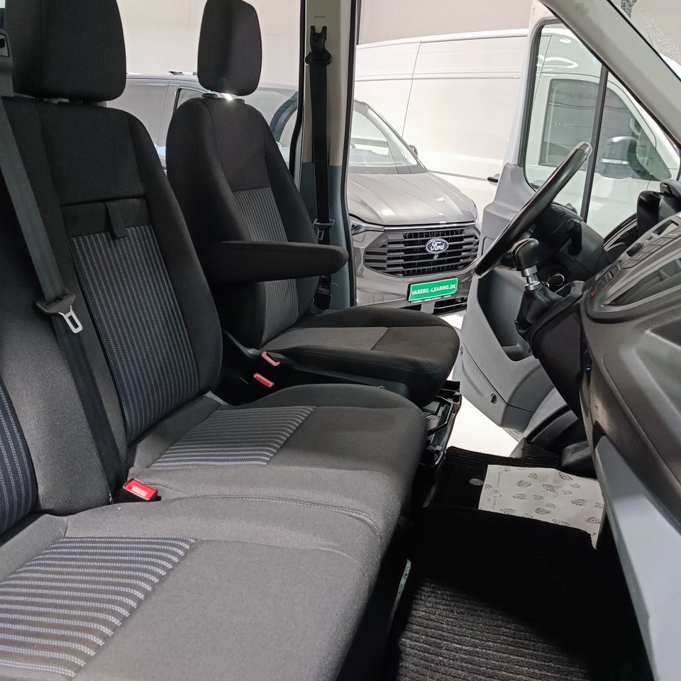 Ford Transit 350 L3 Chassis 2,0 TDCi 130 Mandskabsvogn Trend FWD 4d