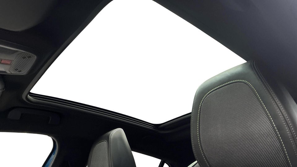 Peugeot e-208 50 GT Sky 5d