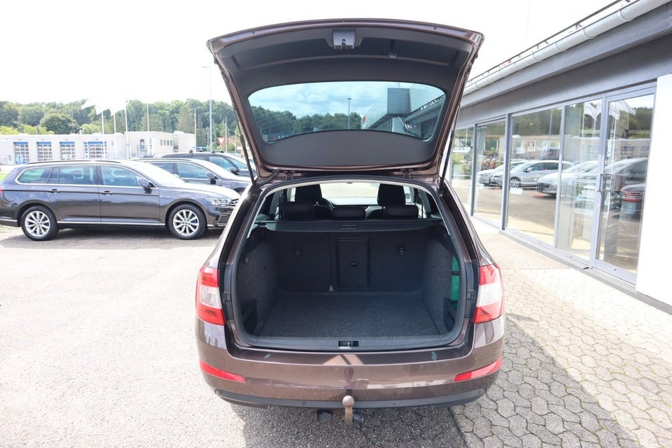 Skoda Octavia 2,0 TDi 150 Style DSG 5d