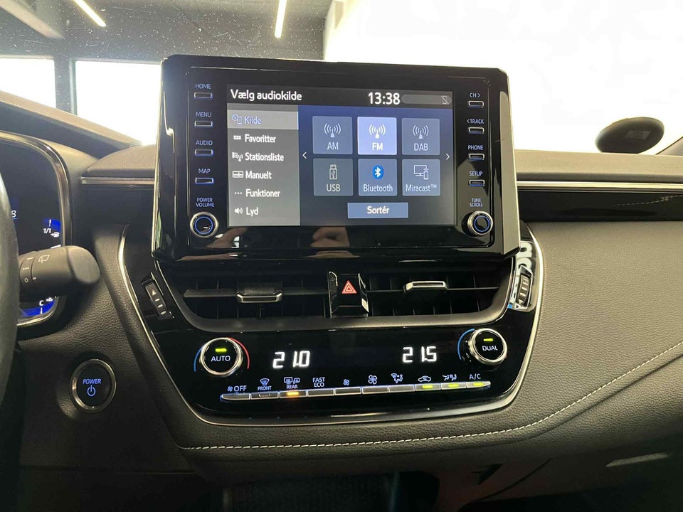 Toyota Corolla 1,8 Hybrid Active Smart Touring Sports MDS 5d