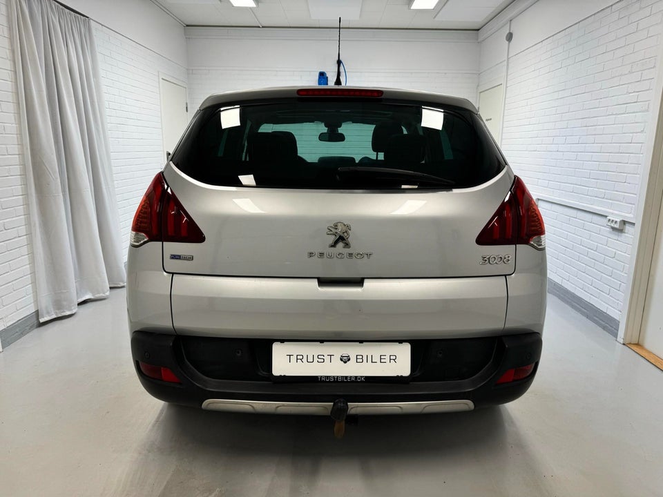 Peugeot 3008 1,2 e-THP 130 Allure 5d