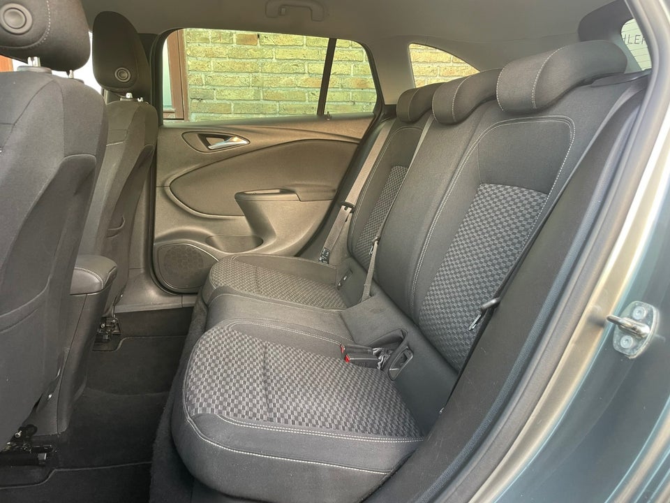 Opel Astra 1,4 T 125 Enjoy Sports Tourer 5d