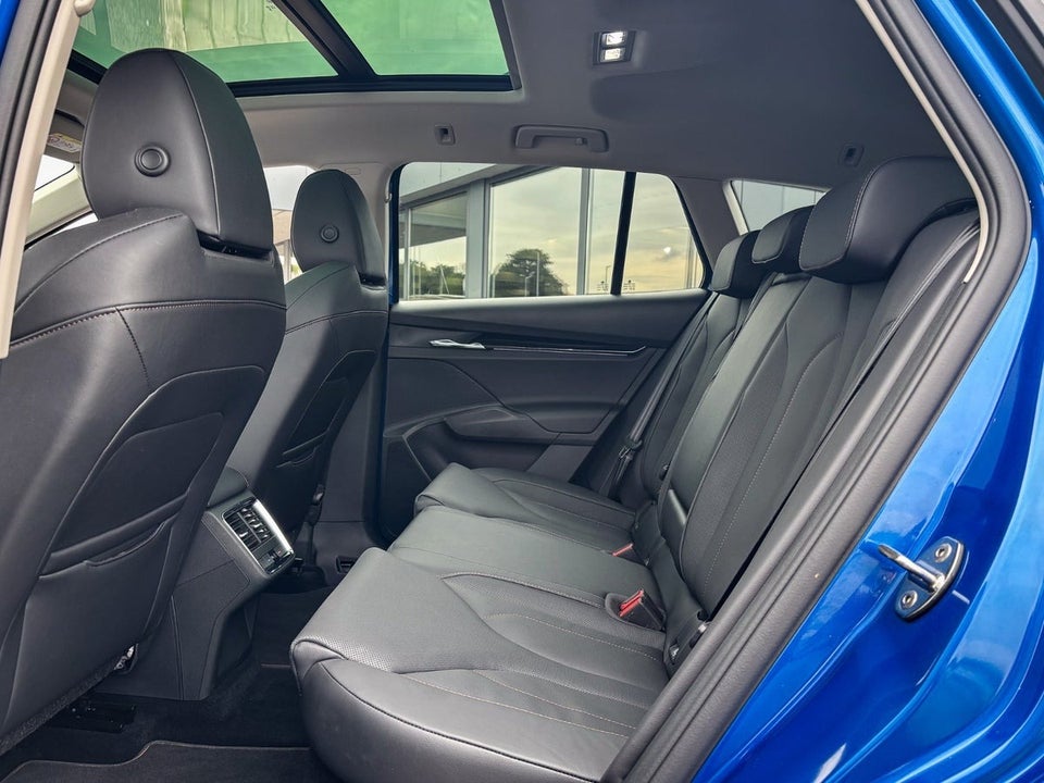 Skoda Enyaq 80x iV Suite 5d