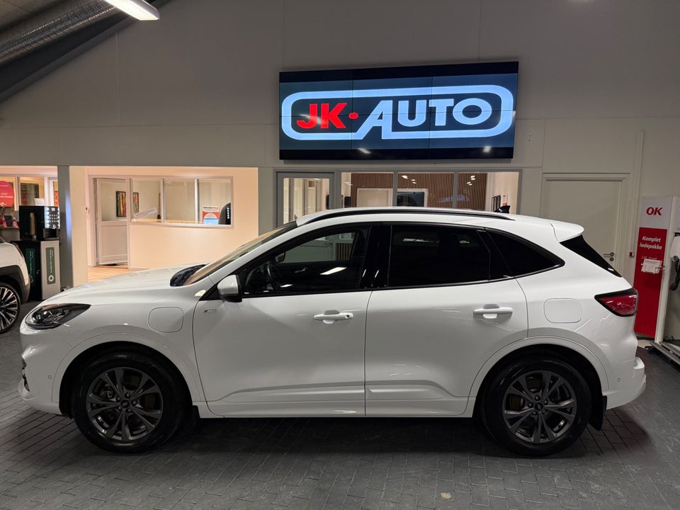 Ford Kuga 2,5 PHEV ST-Line X CVT 5d
