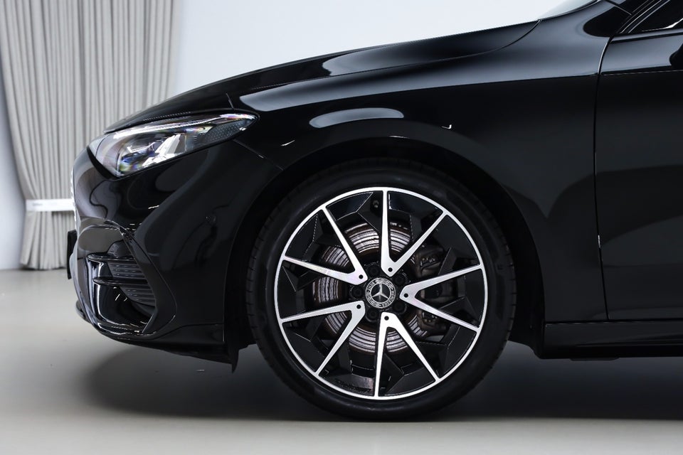 Mercedes CLA250+ EQ AMG Premium Plus 4d