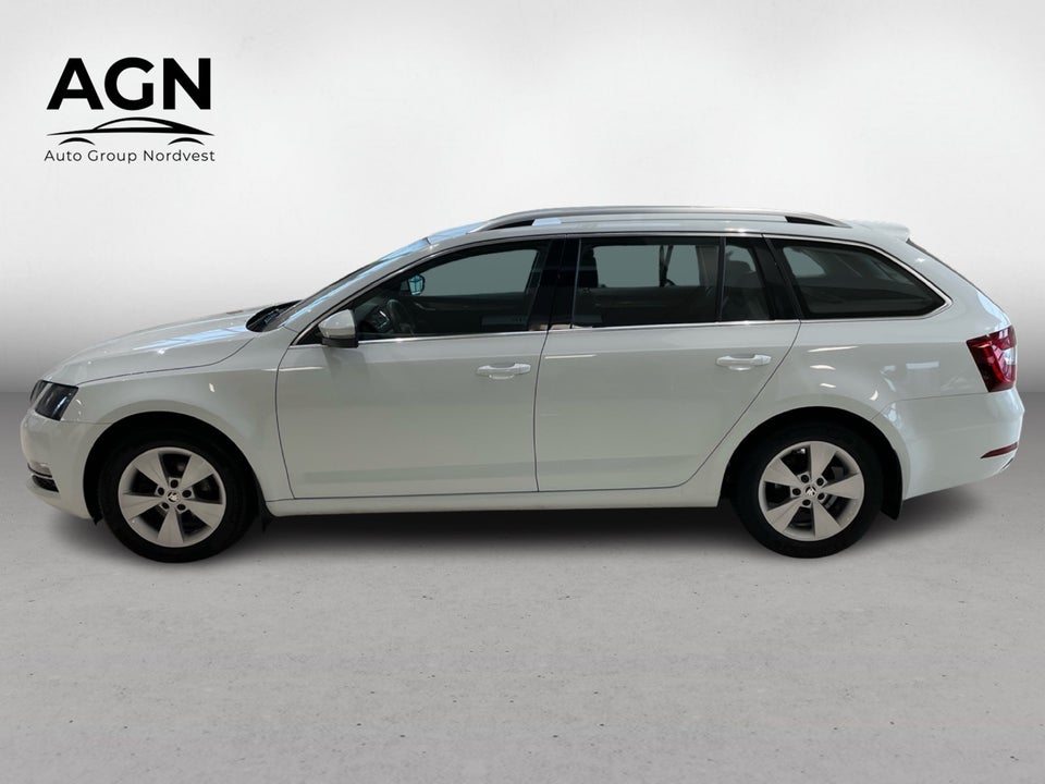 Skoda Octavia 1,6 TDi 115 Style Combi DSG 5d