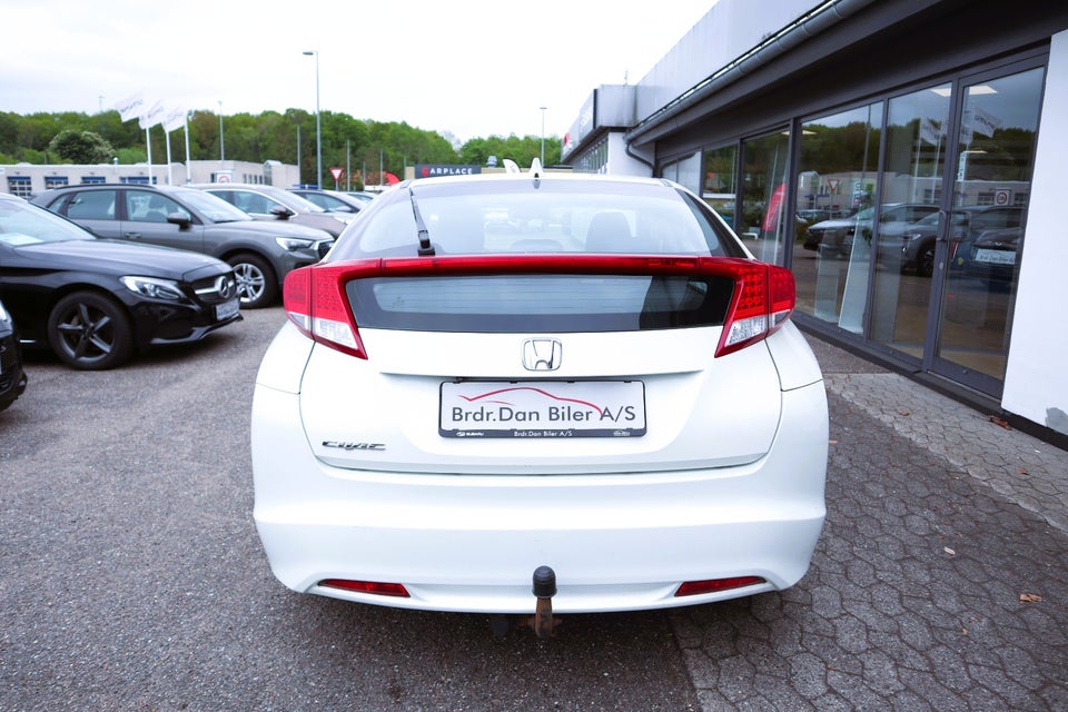 Honda Civic 1,8 i-VTEC Executive 5d