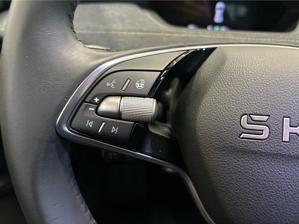 Skoda Elroq 85 iV Loft 5d