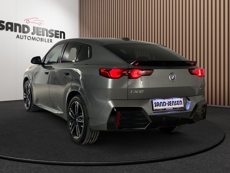 BMW iX2 xDrive30 M-Sport Premium 5d
