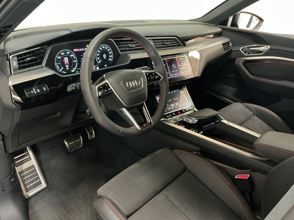 Audi Q8 e-tron 55 Dakar Edition quattro Van 5d