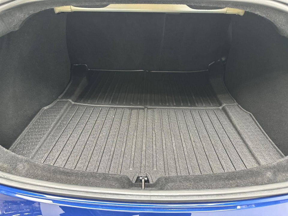 Tesla Model 3 RWD 4d