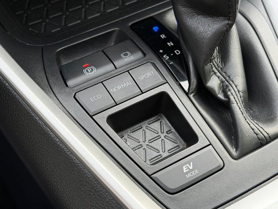 Toyota RAV4 2,5 Hybrid H3 Comfort MDS 5d