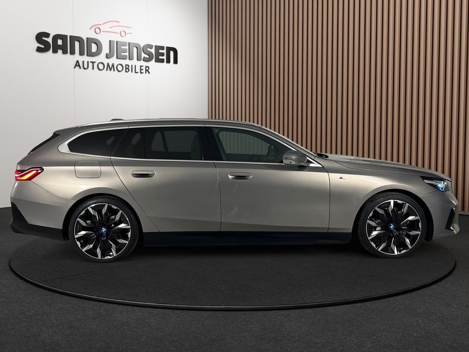 BMW i5 eDrive40 Touring M-Sport 5d