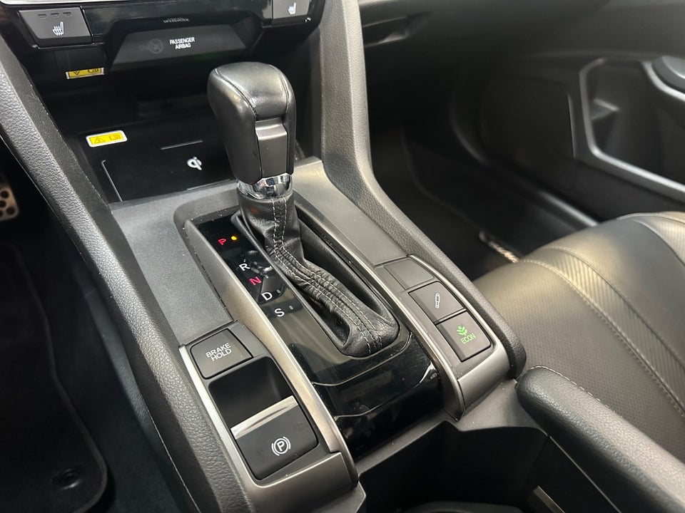Honda Civic 1,5 VTEC Turbo Prestige CVT 5d