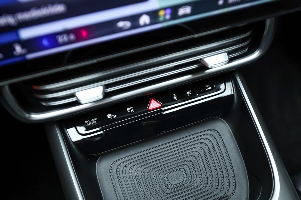 Mercedes CLA250+ EQ Progressive 4d