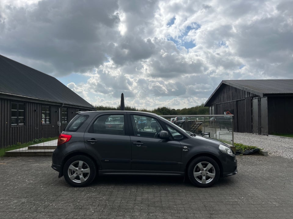 Suzuki SX4 1,6 CombiBack SE 5d