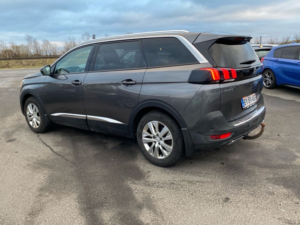 Peugeot 5008 1,6 e-THP 165 Allure EAT6 7prs 5d