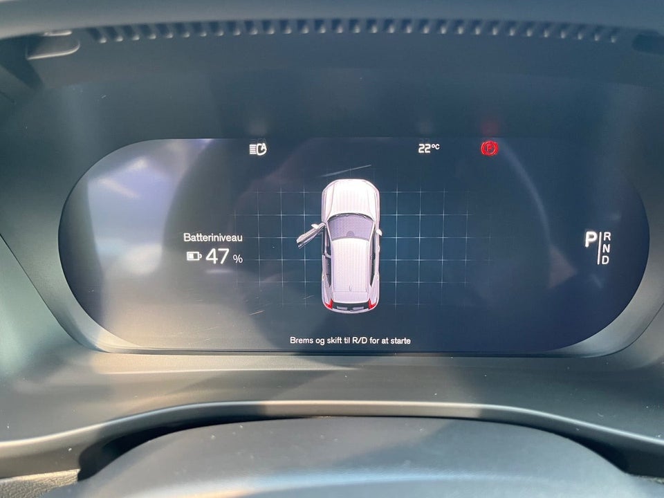 Volvo EX40 Twin Performance Plus 5d