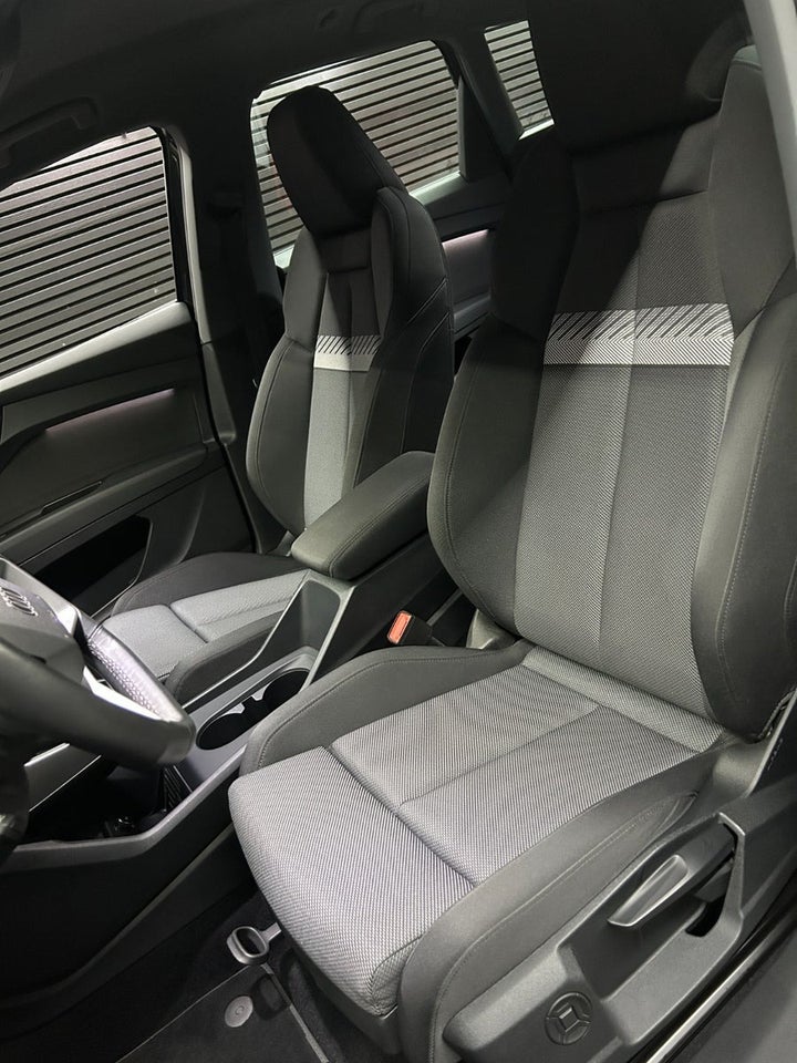 Audi Q4 e-tron 45 S-line 5d