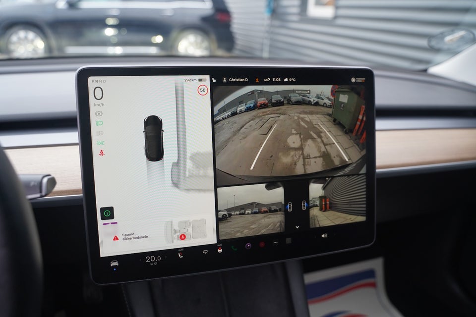 Tesla Model 3 Long Range AWD 4d