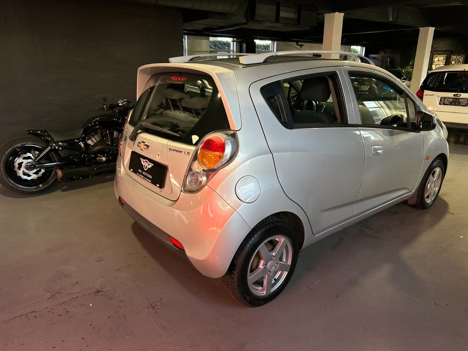 Chevrolet Spark 1,0 LS 5d