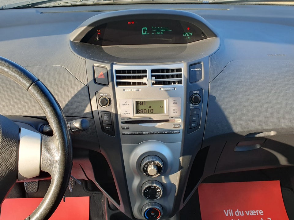 Toyota Yaris 1,3 Luna 5d