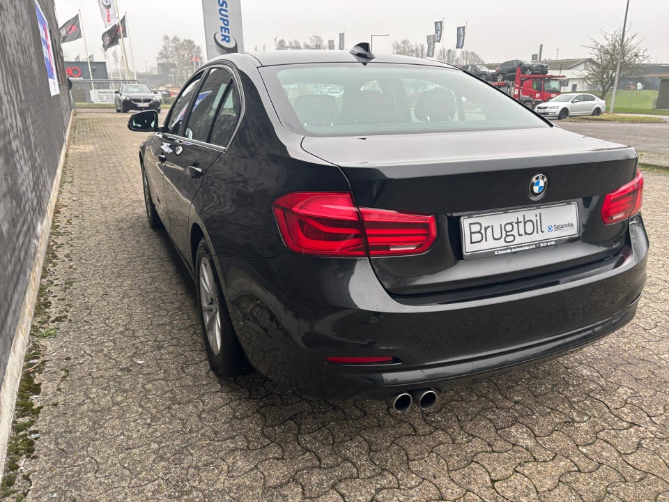 BMW 320i 2,0 Executive aut. 4d