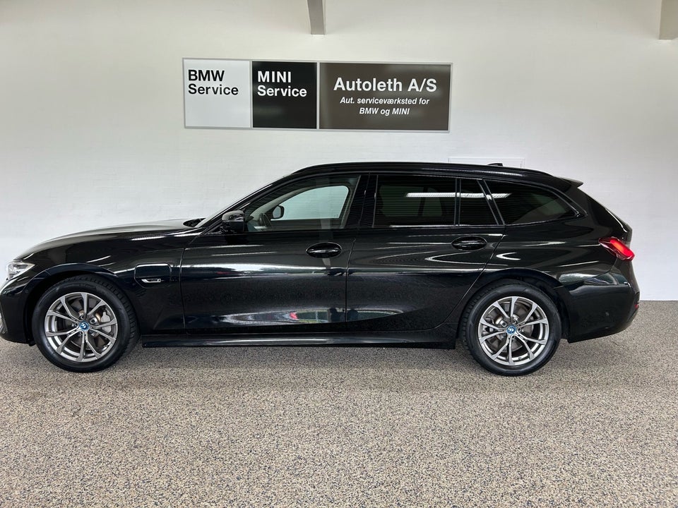 BMW 330e 2,0 Touring Sport Line aut. 5d