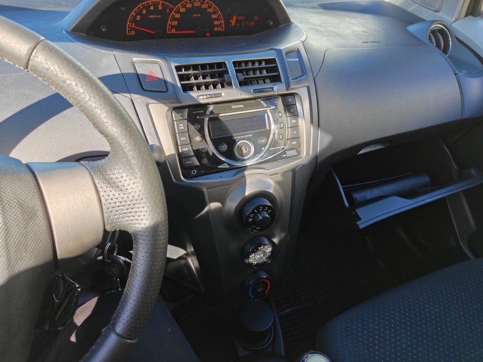 Toyota Yaris 1,4 D-4D T4 5d