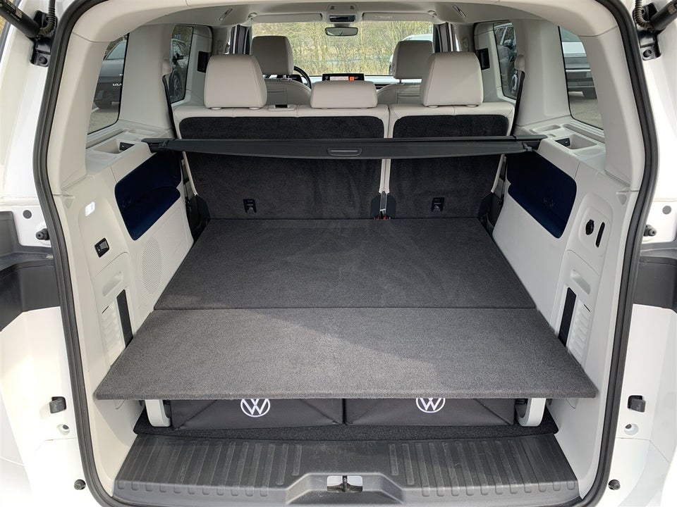 VW ID.Buzz 77 Style SWB 5d