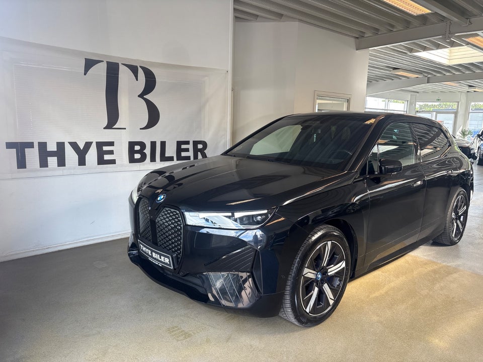 BMW iX xDrive40 Sport 5d