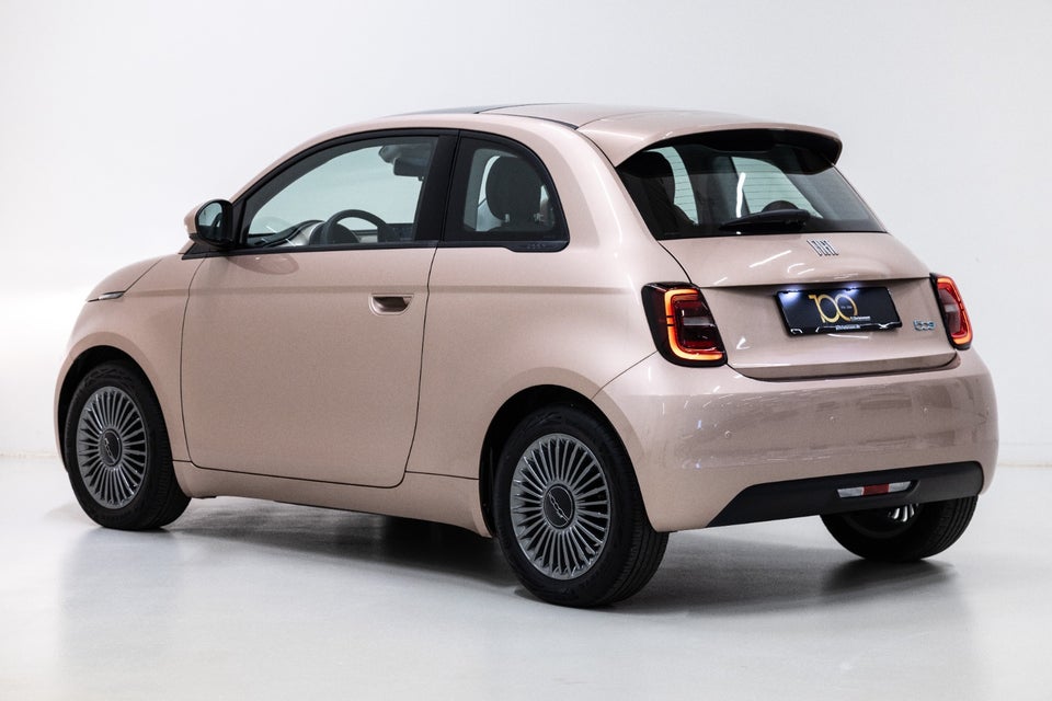 Fiat 500e 42 Icon 3d
