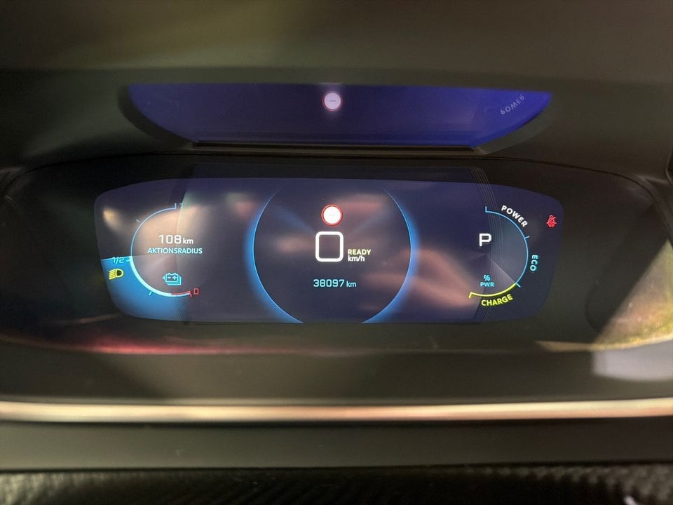 Peugeot e-2008 50 GT 5d