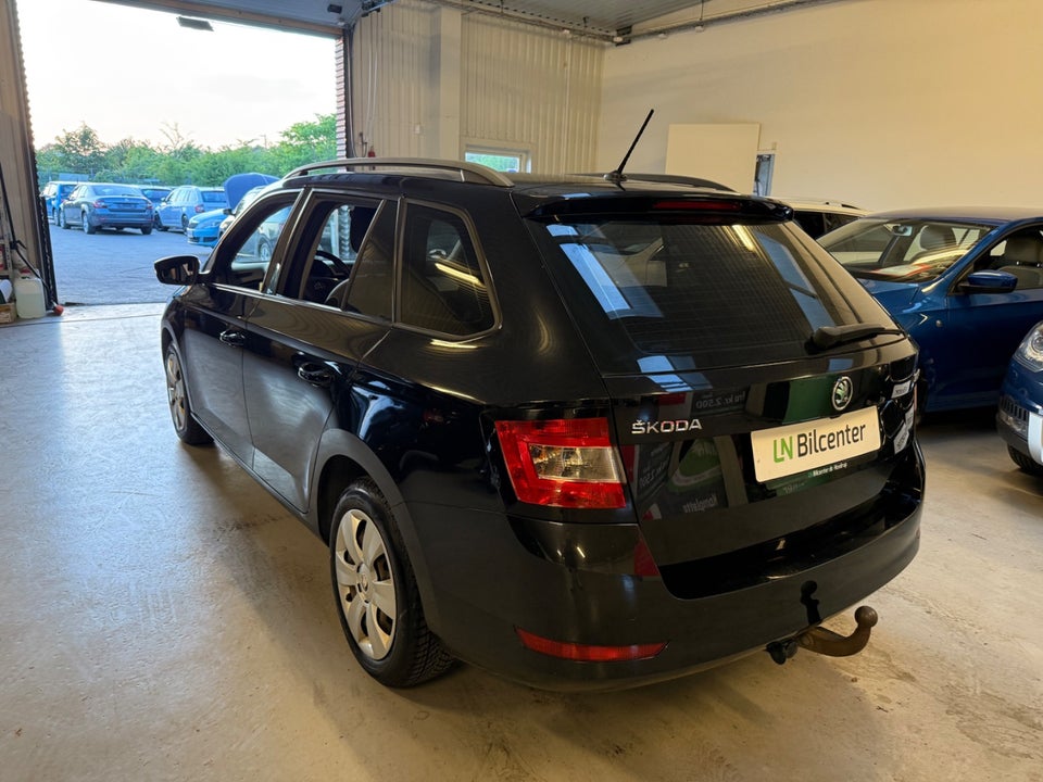 Skoda Fabia 1,0 TSi 110 Ambition Combi DSG 5d