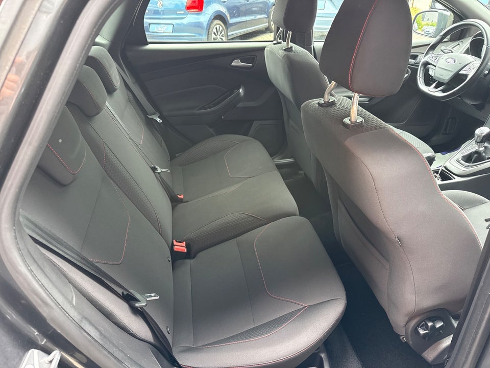 Ford Focus 1,0 EcoBoost ST-Line stc. 5d