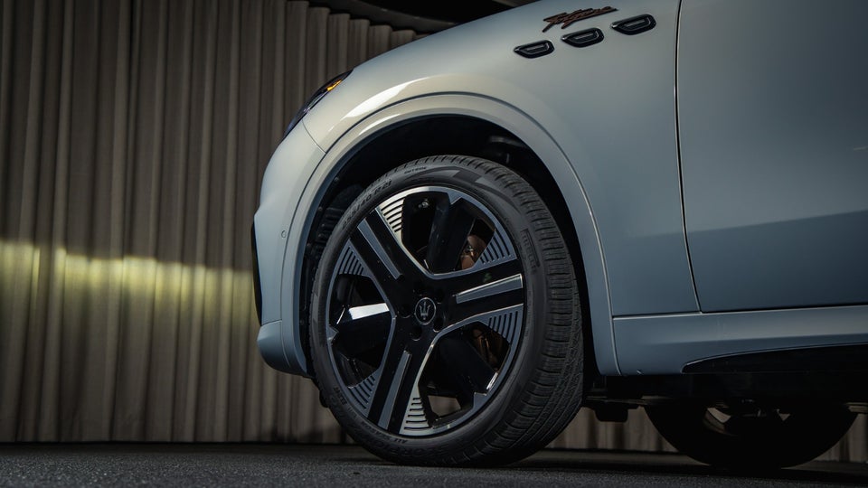 Maserati Grecale Folgore 5d