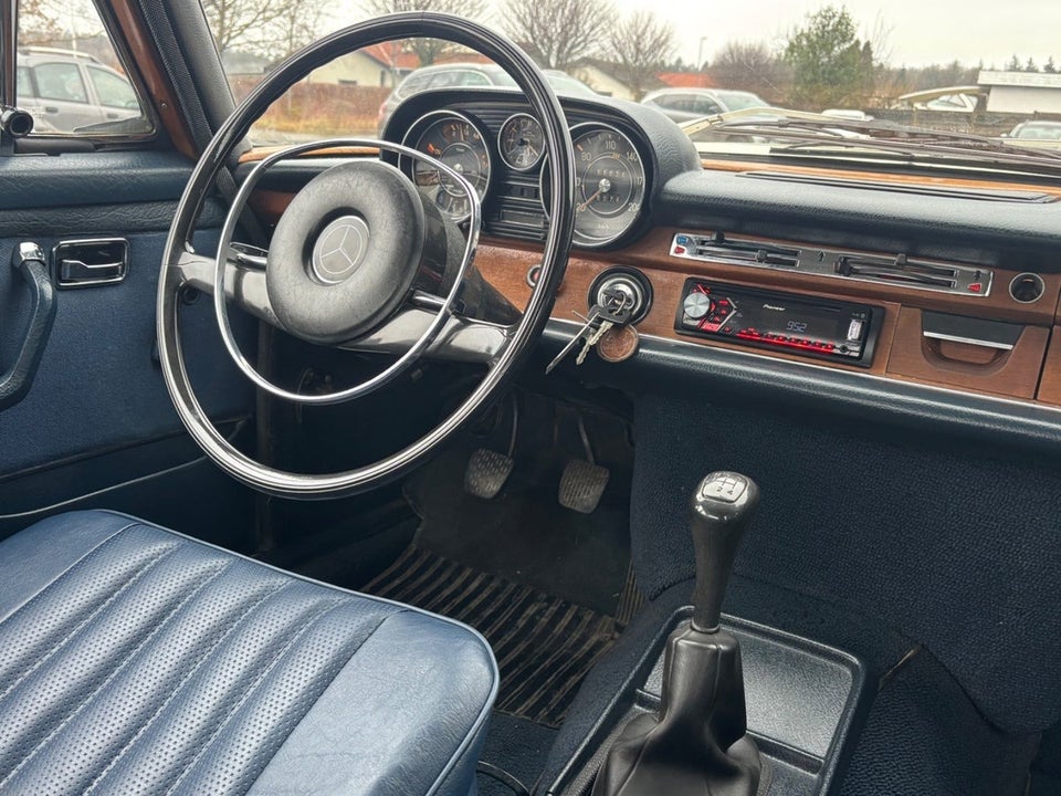 Mercedes 280 S 2,8  4d