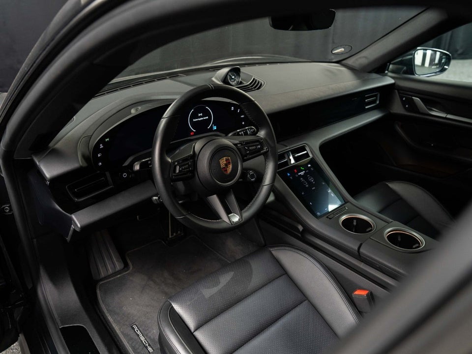 Porsche Taycan 4 Performance+ Cross Turismo 5d