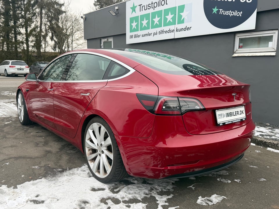 Tesla Model 3 Long Range AWD 4d