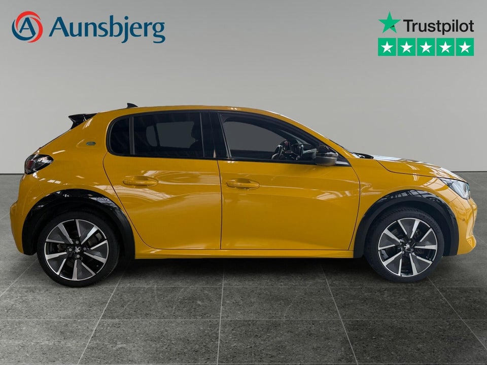 Peugeot e-208 50 GT 5d