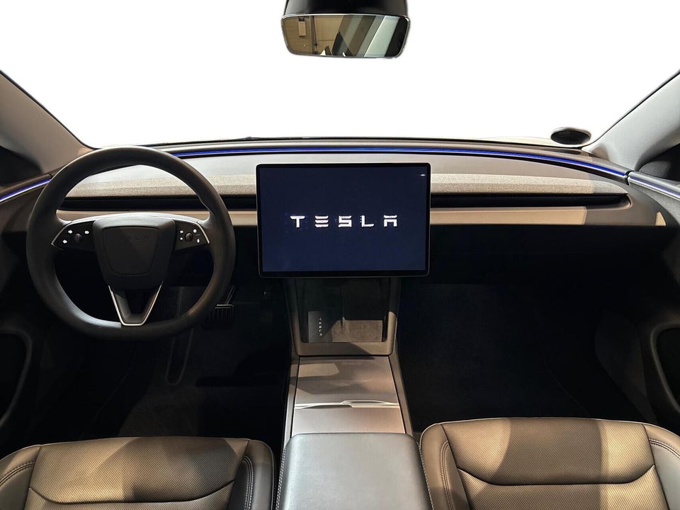 Tesla Model 3 RWD 4d