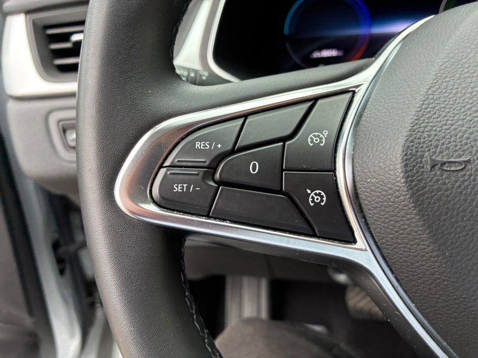 Renault Captur 1,6 E-Tech Zen 5d