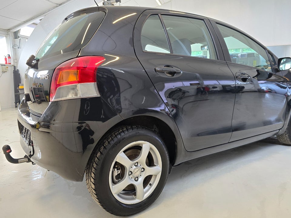 Toyota Yaris 1,3 T2 M/M 5d