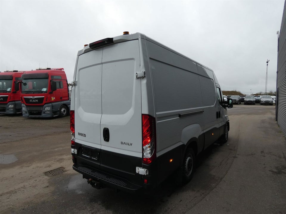 Iveco Daily 3,0 35S18 12m³ Van AG8